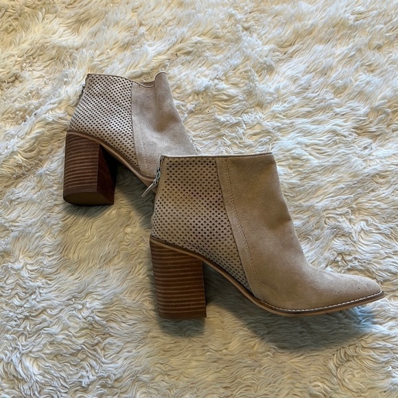 Steve Madden Shoes - Steve Madden Heeled Bootie
